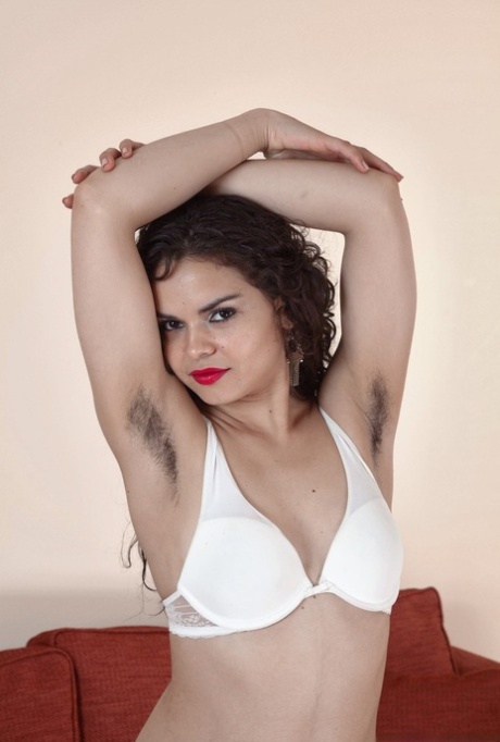 Latina Roxy Anal art naked img