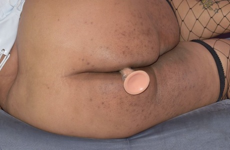 Latina Inverted Nipples art porn photos