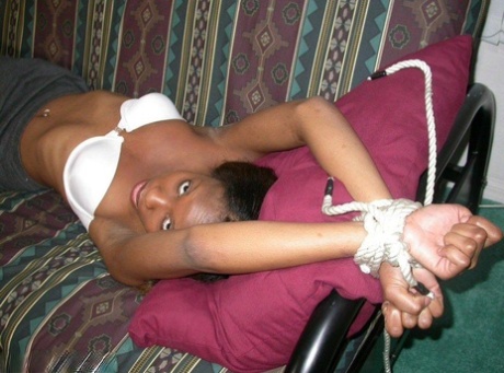 African Tickling free porn img