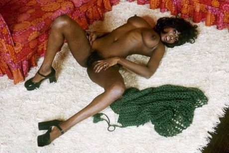 Black Kenia erotic image