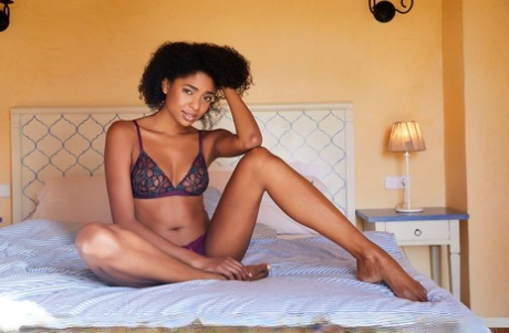 Brazzilian Lei beautiful naked images