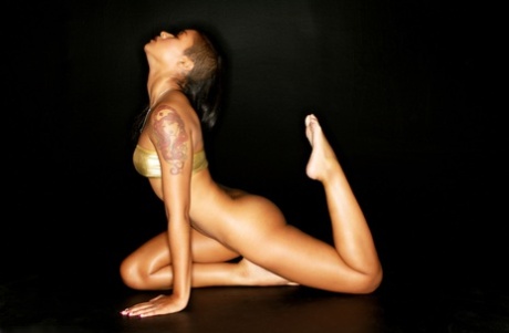 Brazzilian Tushy Dp hot nude pics
