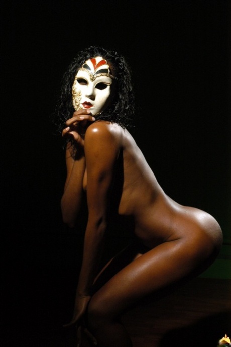 Brazzilian Nina Kay hot nude gallery