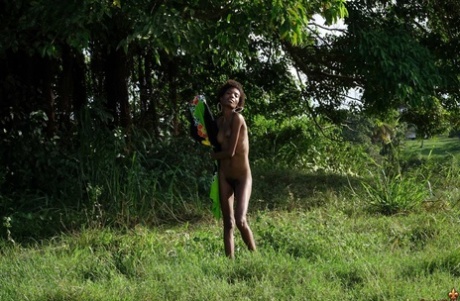 Brazzilian Held Down pornos photo