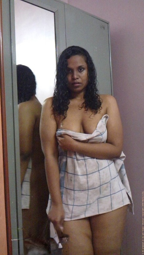 Brazzilian Delotta Brown Threesome hot sex pic