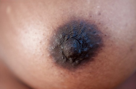Black Tranny Masturbation nude picture