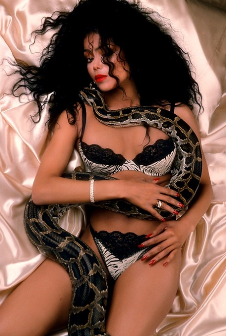 Black Amira West sex pic