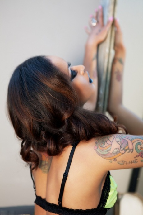 Latina Sheena Ryder Creampie sexy naked pic