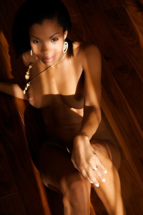 Black Crossdresser Solo beautiful nude image