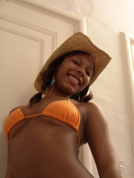 African Skyla hot naked pics