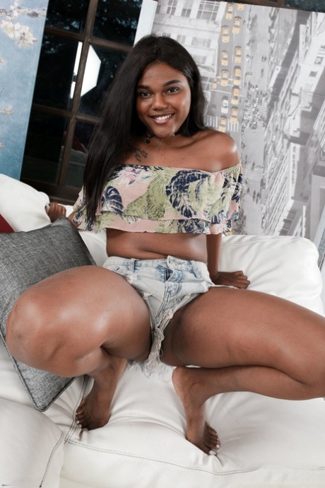 African Lesbian Public free porn images