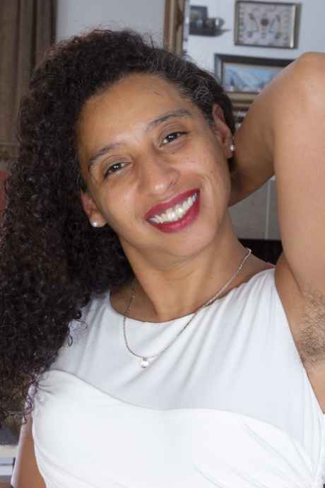 Brazzilian Sensitive Handjob hot naked picture
