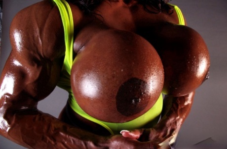 African Perky Nipples art porn gallery