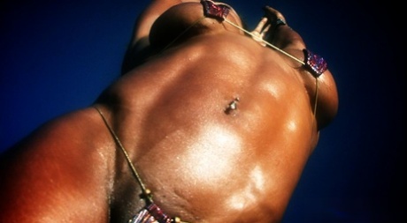 Black Hana hot nude images