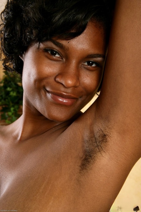 African Lisa Ann Lesbian Strap On art naked pics