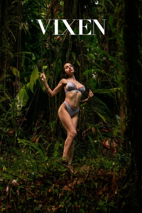 Brazzilian Autumn Falls Lesbian art nude pictures