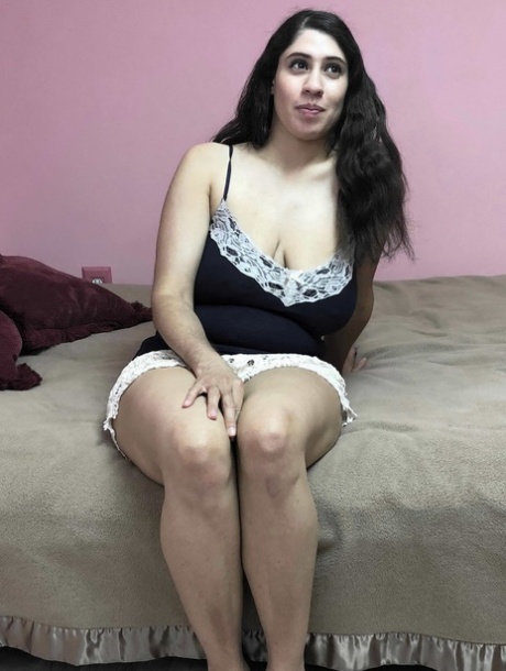 Latina Estudiante sexy photo