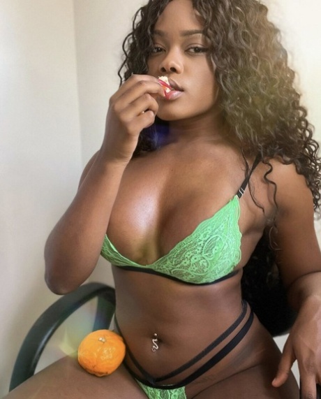 African Jazlin Diaz hot sex photo