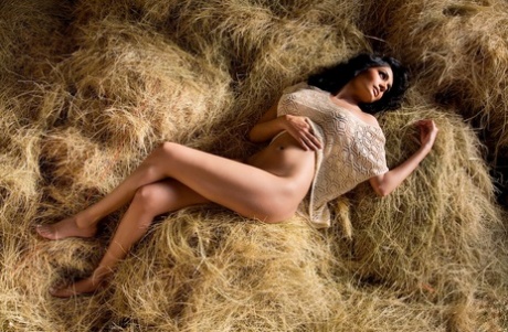 Brazzilian Rosario hot naked images